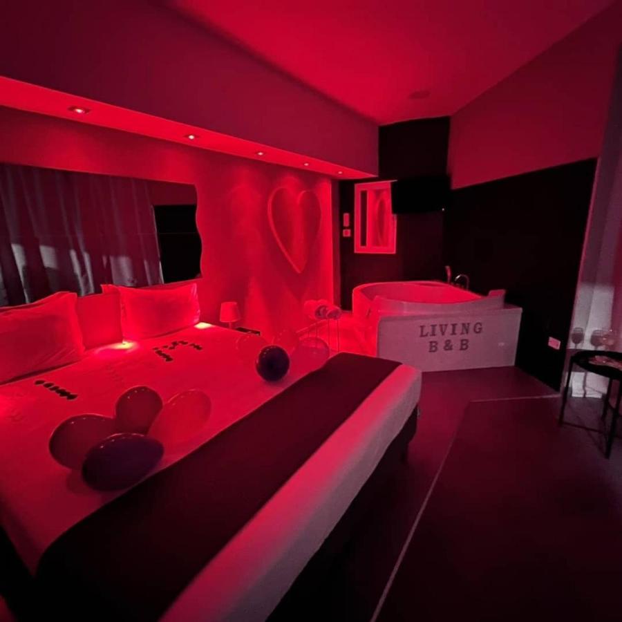 Living Bed And Breakfast 카소리아 외부 사진