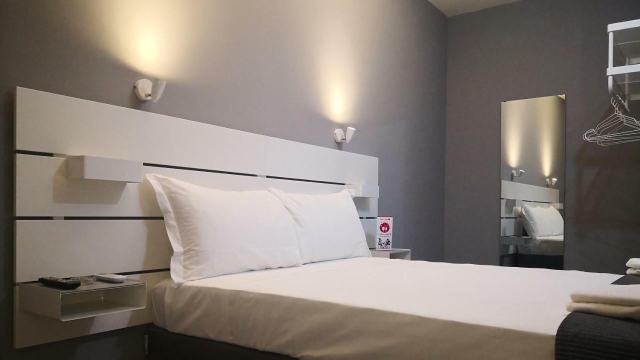 Living Bed And Breakfast 카소리아 외부 사진
