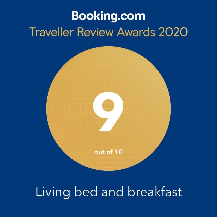 Living Bed And Breakfast 카소리아 외부 사진